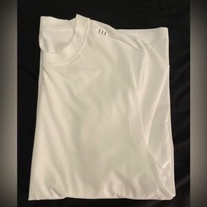 Men’s LuLu Lemon Mock Neck T Shirt